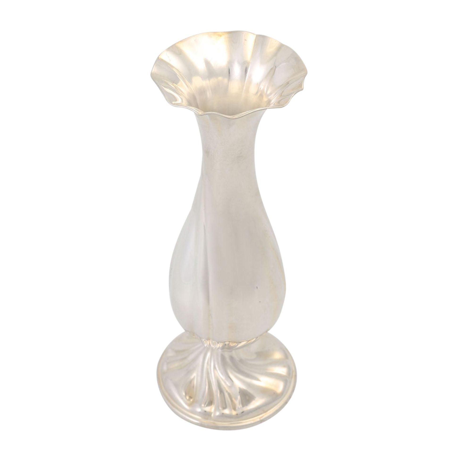 GAYER&KRAUSS Vase, 925 Silber, 20. Jhd. Balusterförmig mit geschweiftem Dekor, H. ca. - Image 2 of 3