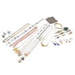 Konvolut aus 30 Teilen Modeschmuck,