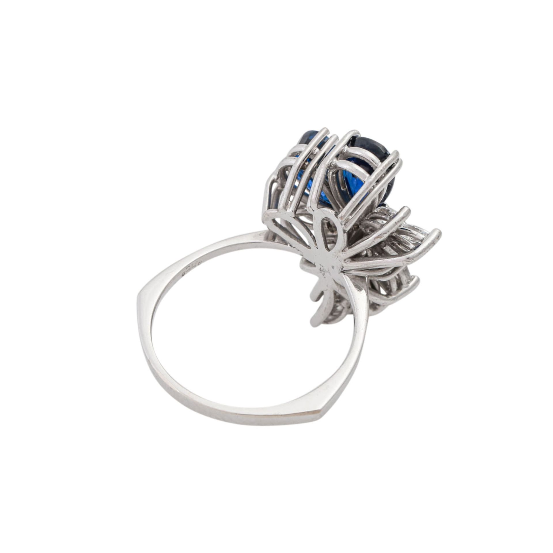 Ring mit Saphiren und Brillanten von zus. ca. 0,9 ct, - Image 3 of 4