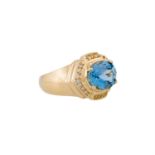 Ring mit Aquamarin ca. 2,4 ct und 18 Brillanten