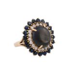 Ring mit schwarzem Sternsaphir ca. 8,5 ct