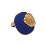 Ring mit Lapislazuli und kleinem Brillant ca. 0,02 ct,