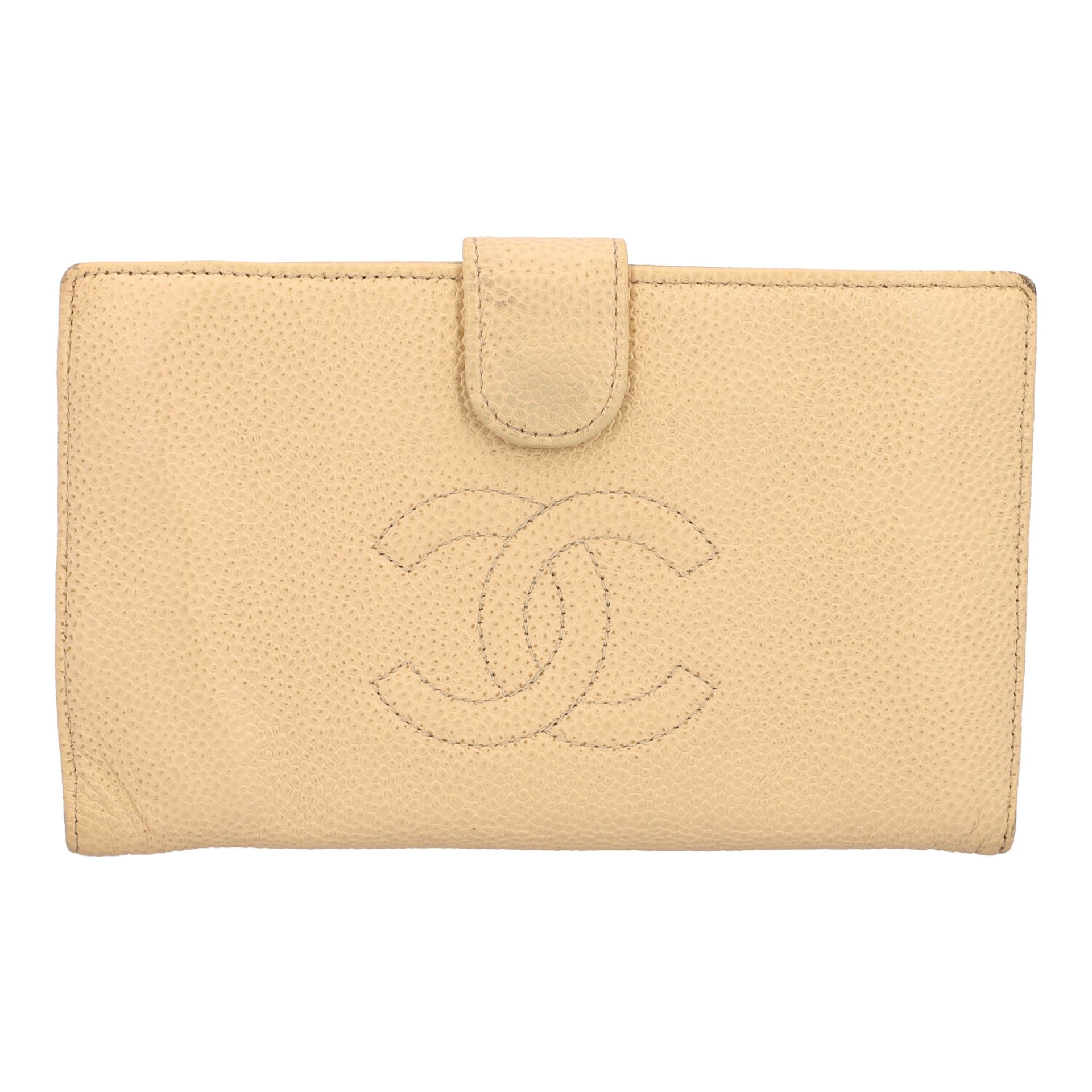 CHANEL VINTAGE Portemonnaie, Koll. 2002/2003.Kaviar Leder in Beige mit goldfarbener Ha