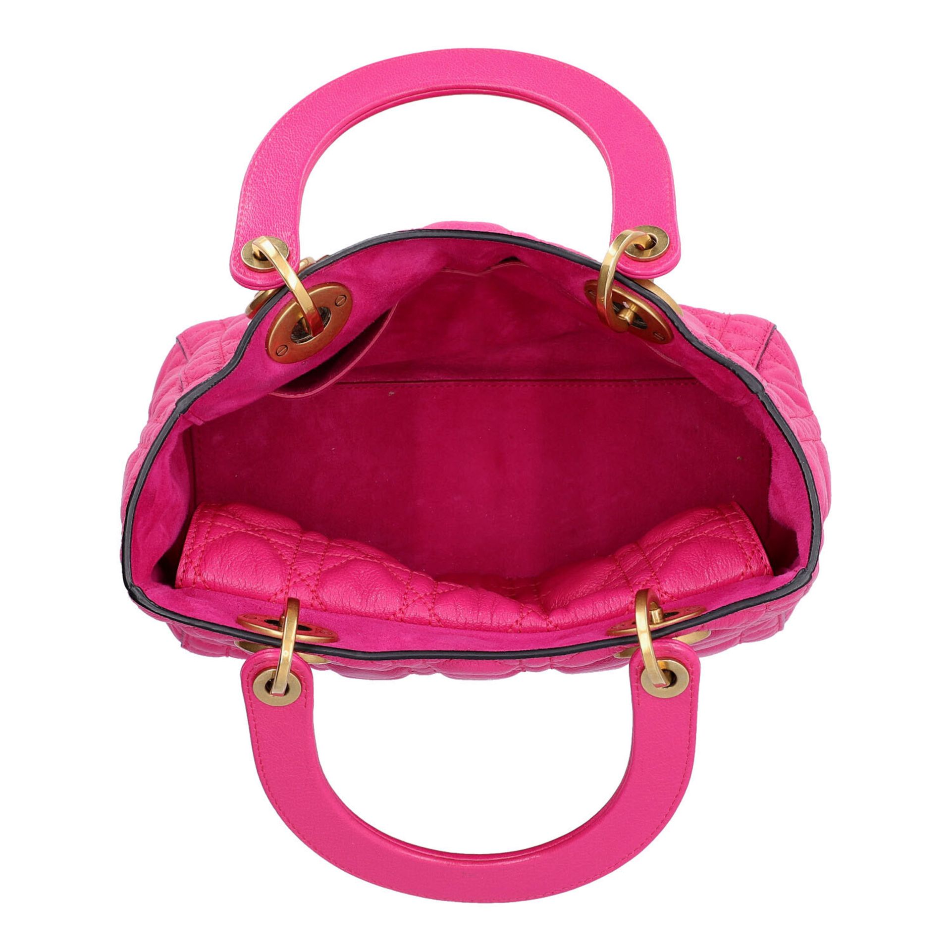 CHRISTIAN DIOR Handtasche "LADY DIOR", Koll. 2018.Limited Edition in Fuchsia. NP. ca.: - Image 6 of 8