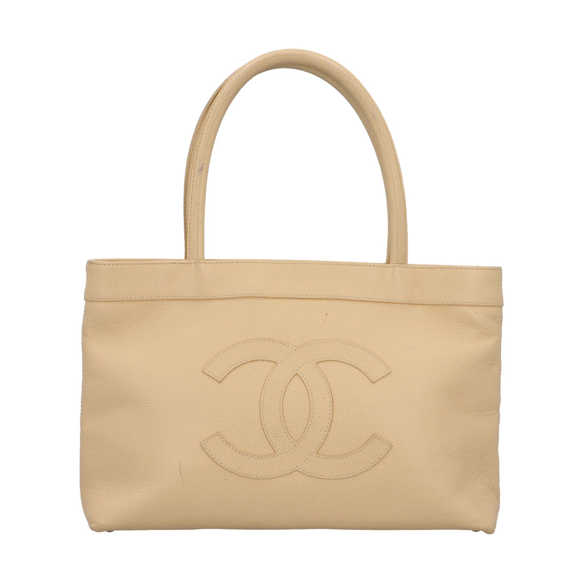 CHANEL Shopper, Koll.: 2004-2005.Kaviarleder in Beige mit CC-Logo Steppung und Doppelh