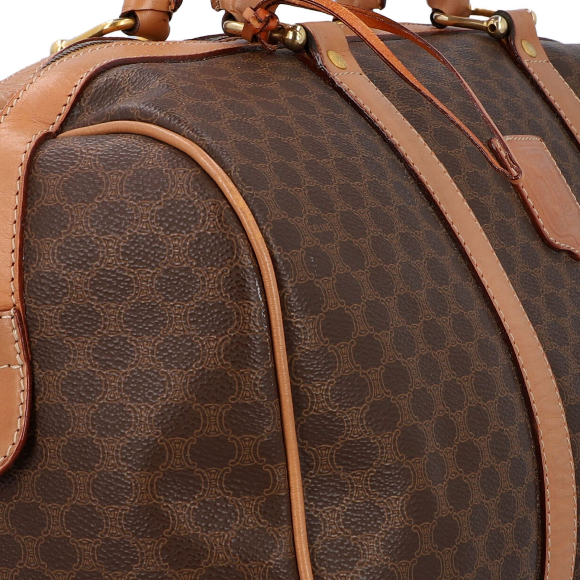 CELINE Handtasche.Logomuster auf dunkelbraunem Grund mit hellbraunem Leder. Front mit - Bild 8 aus 8