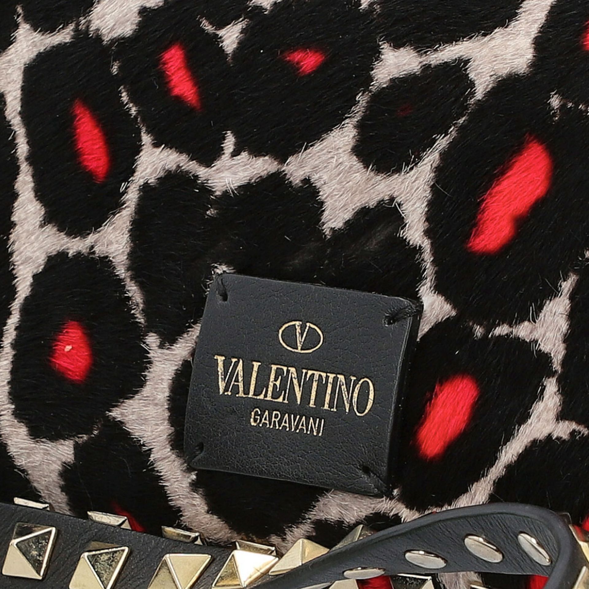 VALENTINO Umhängetasche "ROCKSTUD", NP. ca.: 990,-€.Leomuster mit pinken Details un - Bild 7 aus 8