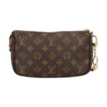 LOUIS VUITTON Pochette "POCHETTE ACC. NM", Koll. 2003.Akt. NP.: 600,-€. Ausverkauft.