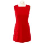 GIANNI VERSACE COUTURE VINTAGE Kleid, Gr. 38 (40 ital.).Klassisches Kleid in Rot, Etui