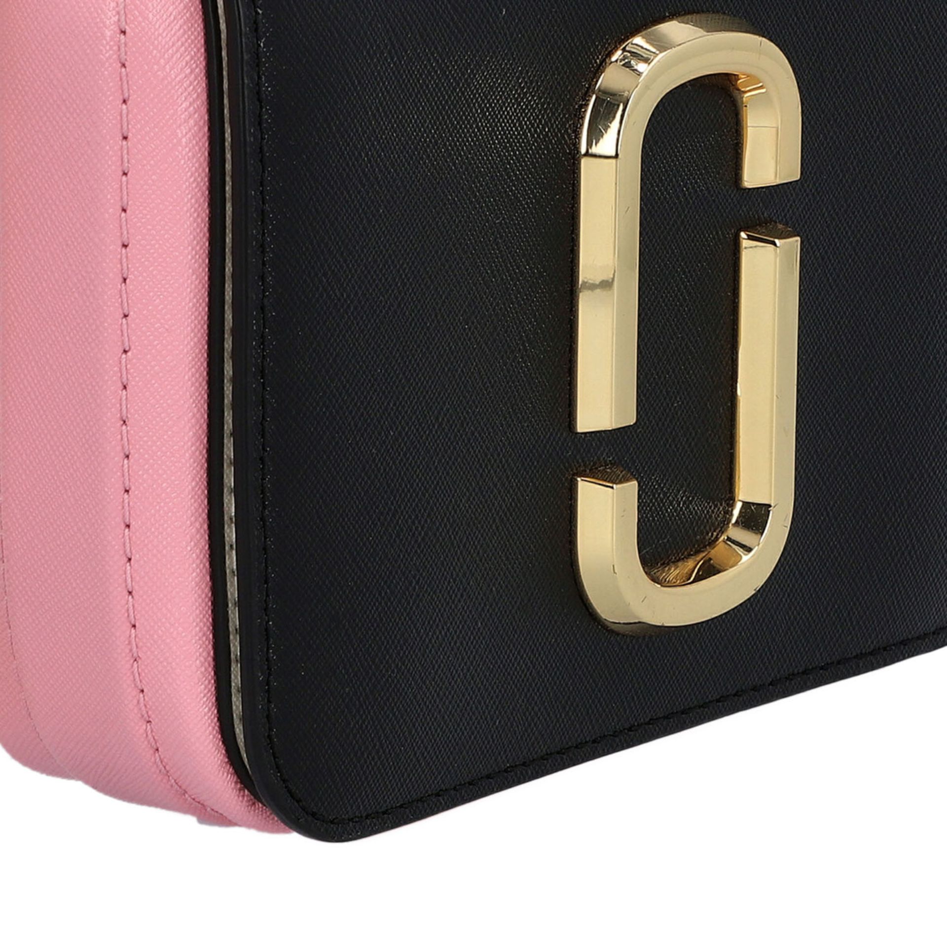 MARC JACOBS Umhängtasche "SNAPSHOT". NP. ca.: 330,-€. Leder mit Farbmix und goldfar - Image 8 of 8