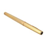 PARKER Füllfederhalter. Goldfarbenes Modell mit labeltypischem Clip in Pfeilform, 18K