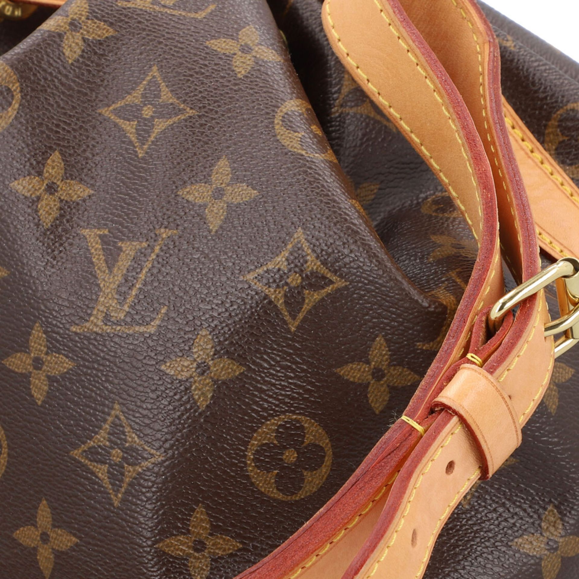 LOUIS VUITTON Beuteltasche "PETIT SAC NOÉ", Koll.: 2014, akt. NP.: 1.020,-€. - Image 7 of 8