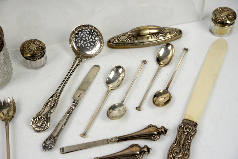 Silver mounted and plated items to include a dressing table set, silver coin-set dish, silver- - Image 10 of 20