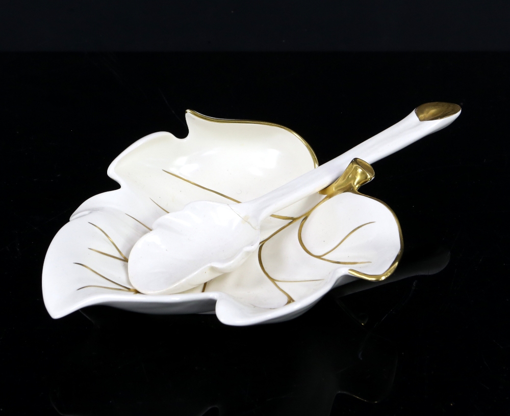 Four Carlton Ware leaf dishes with gilt on cream ground with three spoons - Image 14 of 20