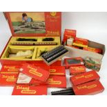 Tri-Ang RAilways 00 gauge R1X trainset and other boxed Tri-Ang Railways items,