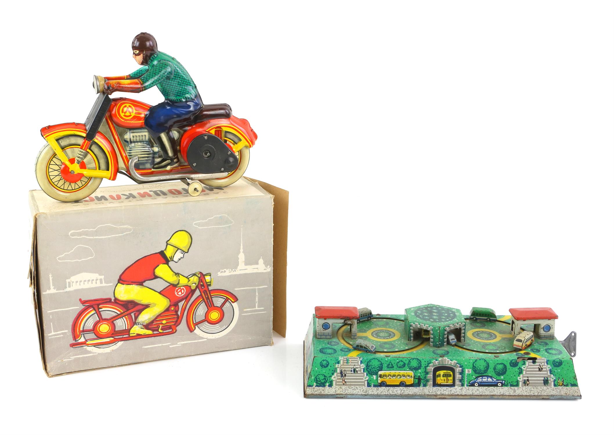 Collection of mostly Chinese tinplate clockwork and friction toys, including motorcycles and - Image 4 of 4
