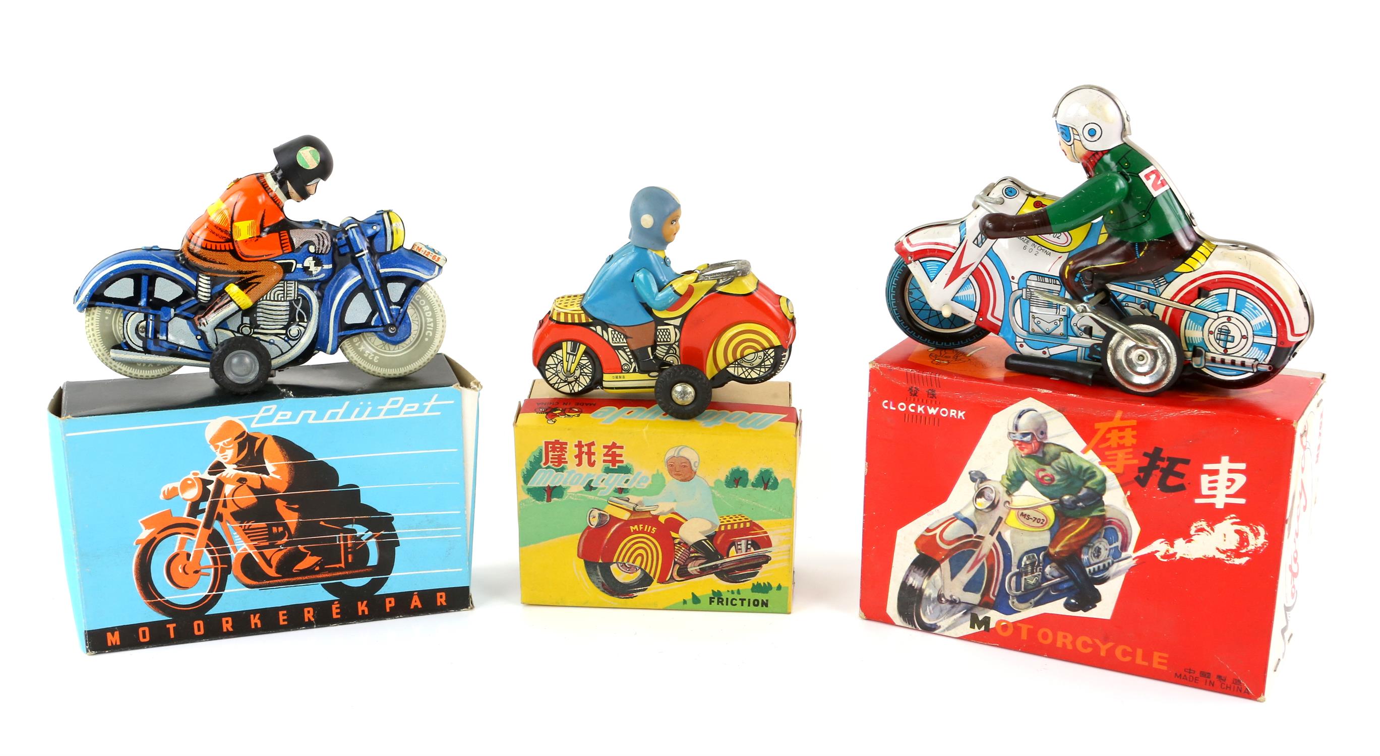 Collection of mostly Chinese tinplate clockwork and friction toys, including motorcycles and - Image 3 of 4