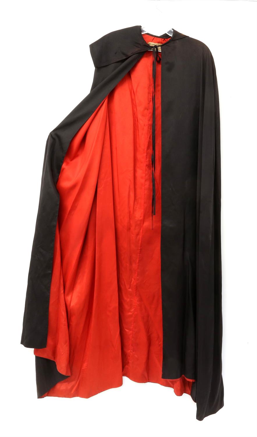 Vampire cape, black polyester, lined in red, Western Costume Company label inside neck with - Image 2 of 3