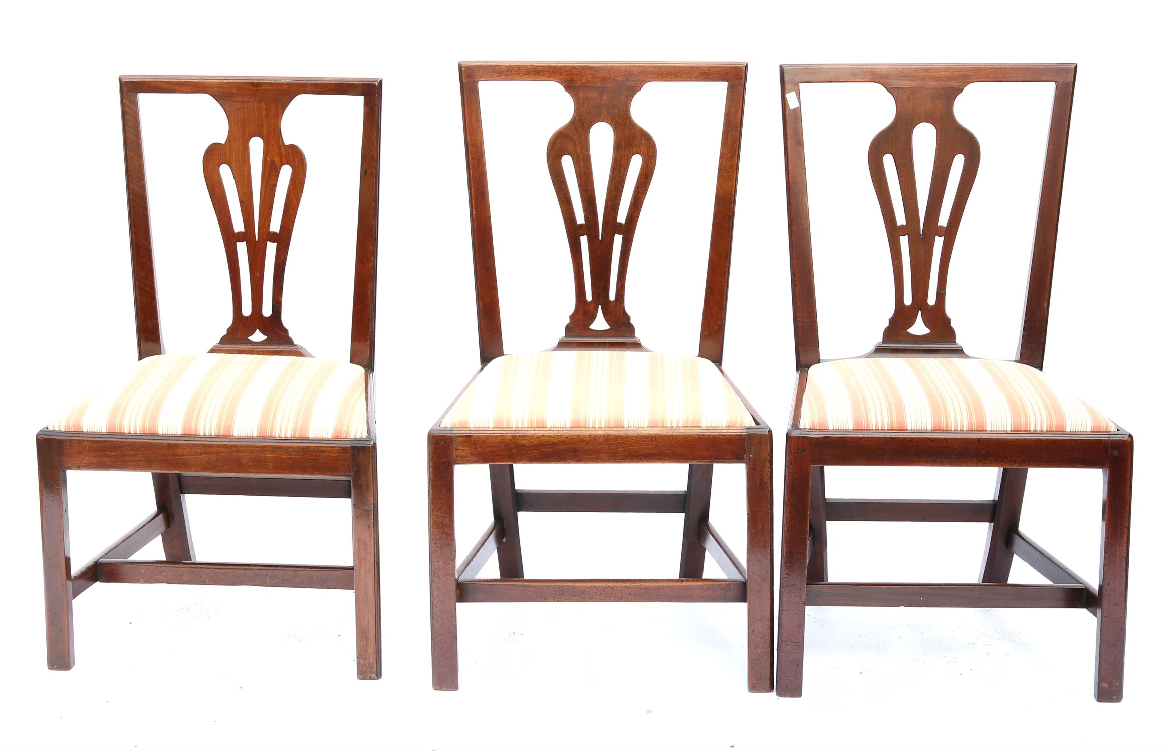 Set of 12 19th century mahogany dining chairs, with pierced splat backs and drop in seats, - Image 2 of 5