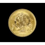 Elizabeth II gold sovereign 1966