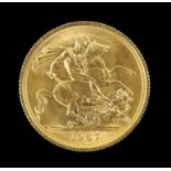 Elizabeth II gold sovereign 1967