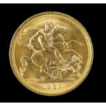 Elizabeth II gold sovereign 1967