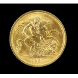 Elizabeth II gold sovereign 1967