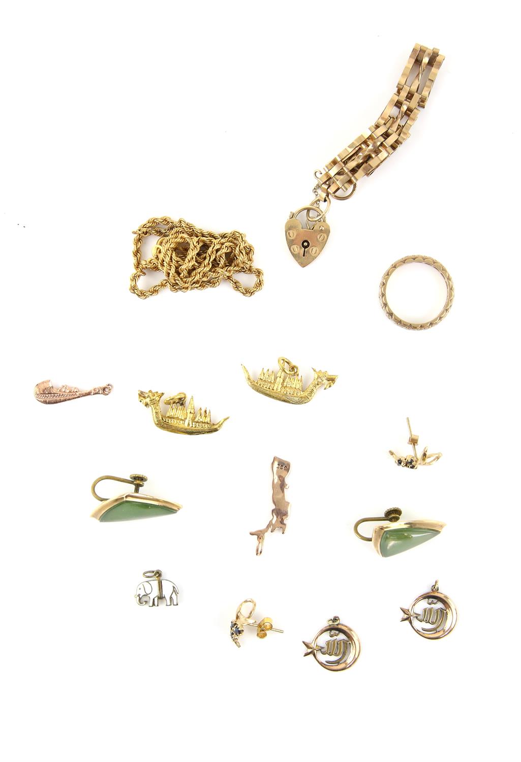 Mixed group of gold items including a pair of nephrite jade earrings with screw back fittings,