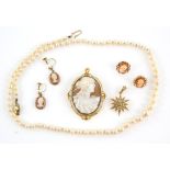 Mixed group of jewellery, including a shell cameo pendant /brooch, two pairs of shell cameo