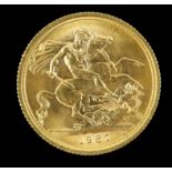 Elizabeth II gold sovereign 1967