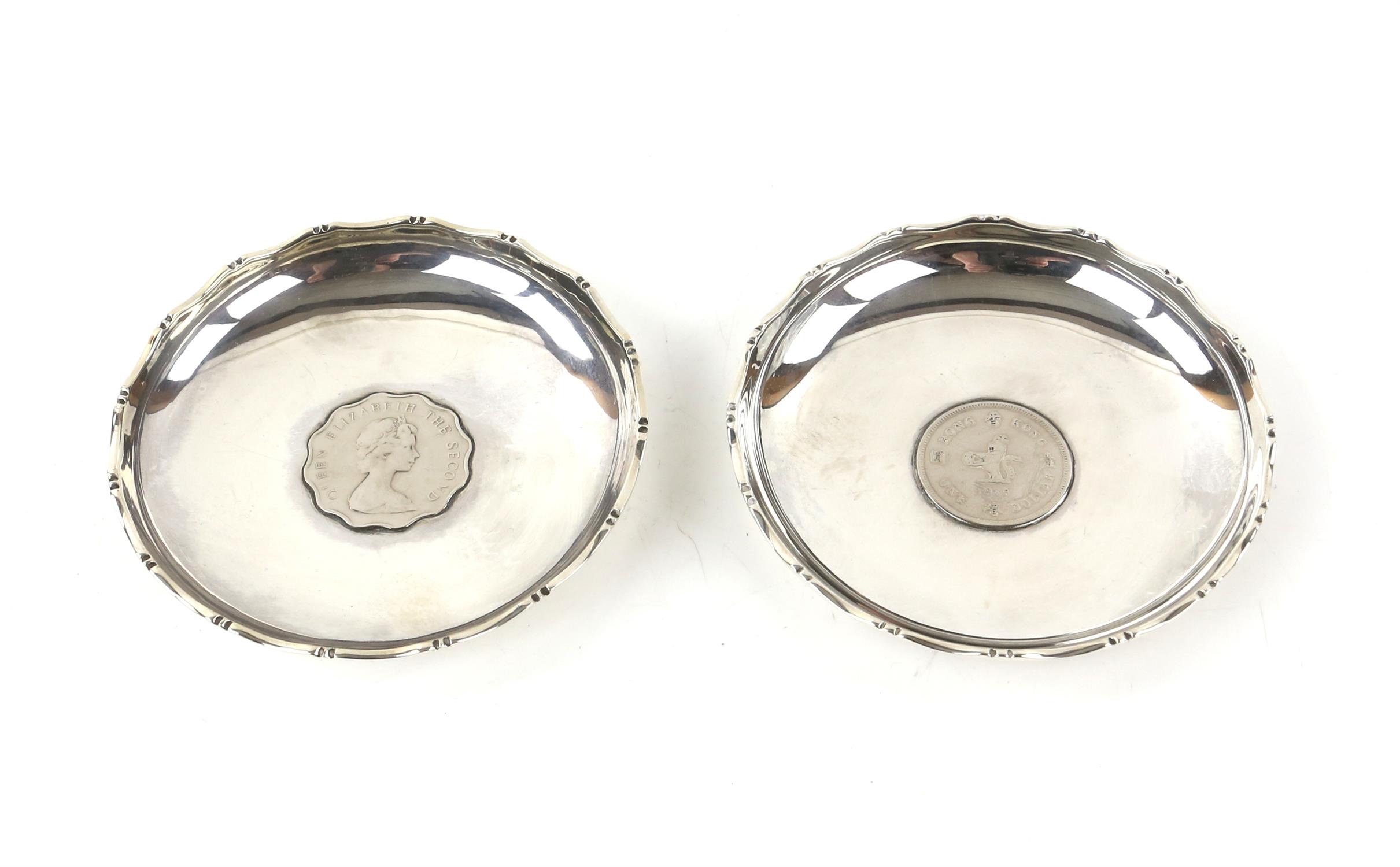 George V silver miniature circular comport with pierced decoration, filled base, maker's mark 'WB', - Image 6 of 11