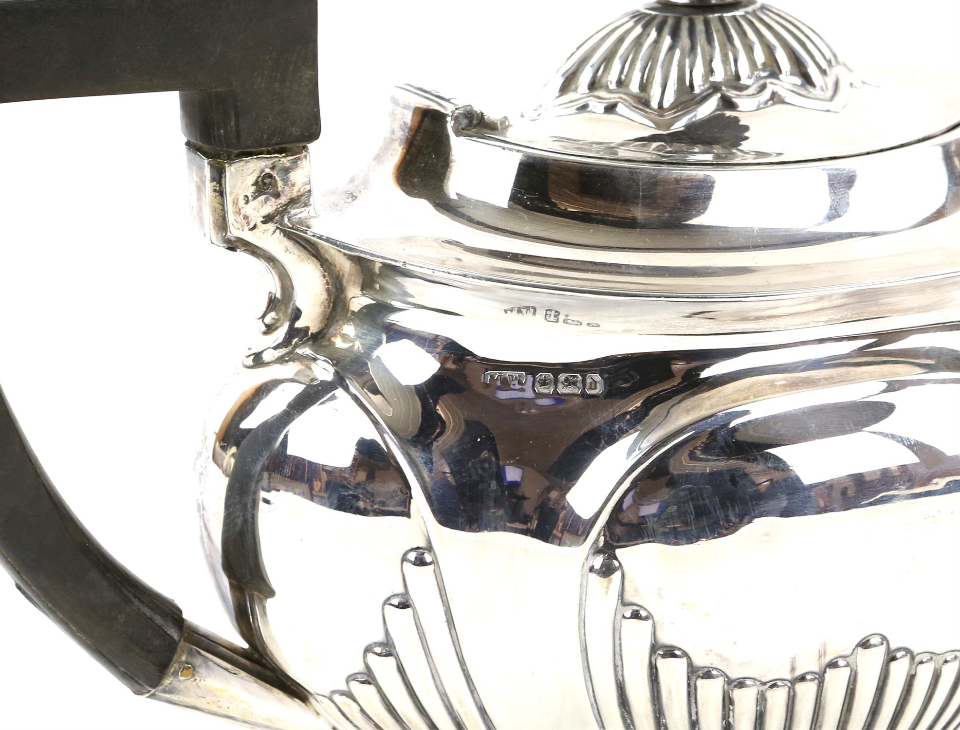 Victorian silver teapot with bulbous form and gadrooned decoration, by Mark Willis, Sheffield, 1896, - Image 5 of 5