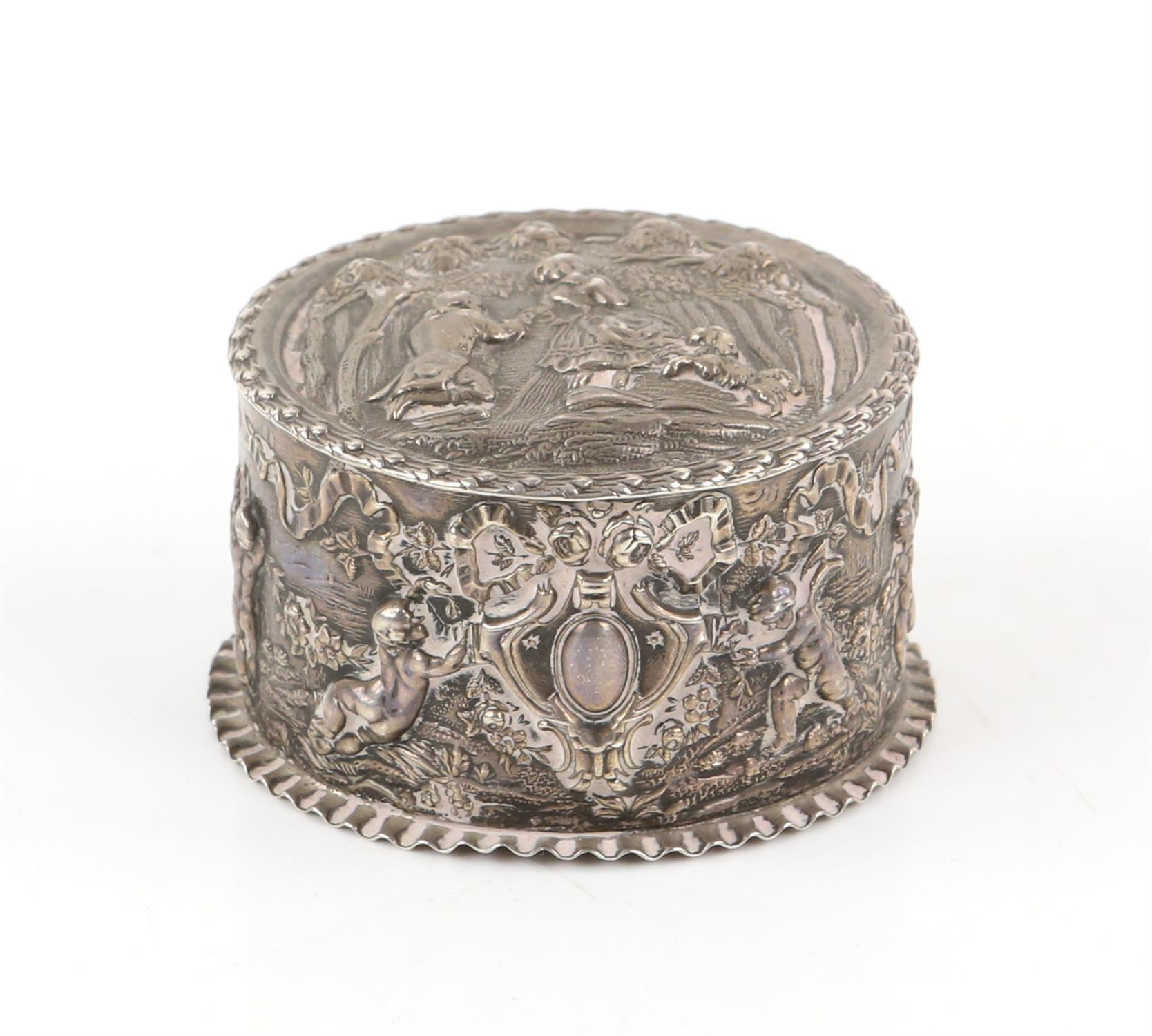 Victorian silver circular box embossed with a man proposing to a woman, by Deakin & Francis Ltd. - Image 2 of 9