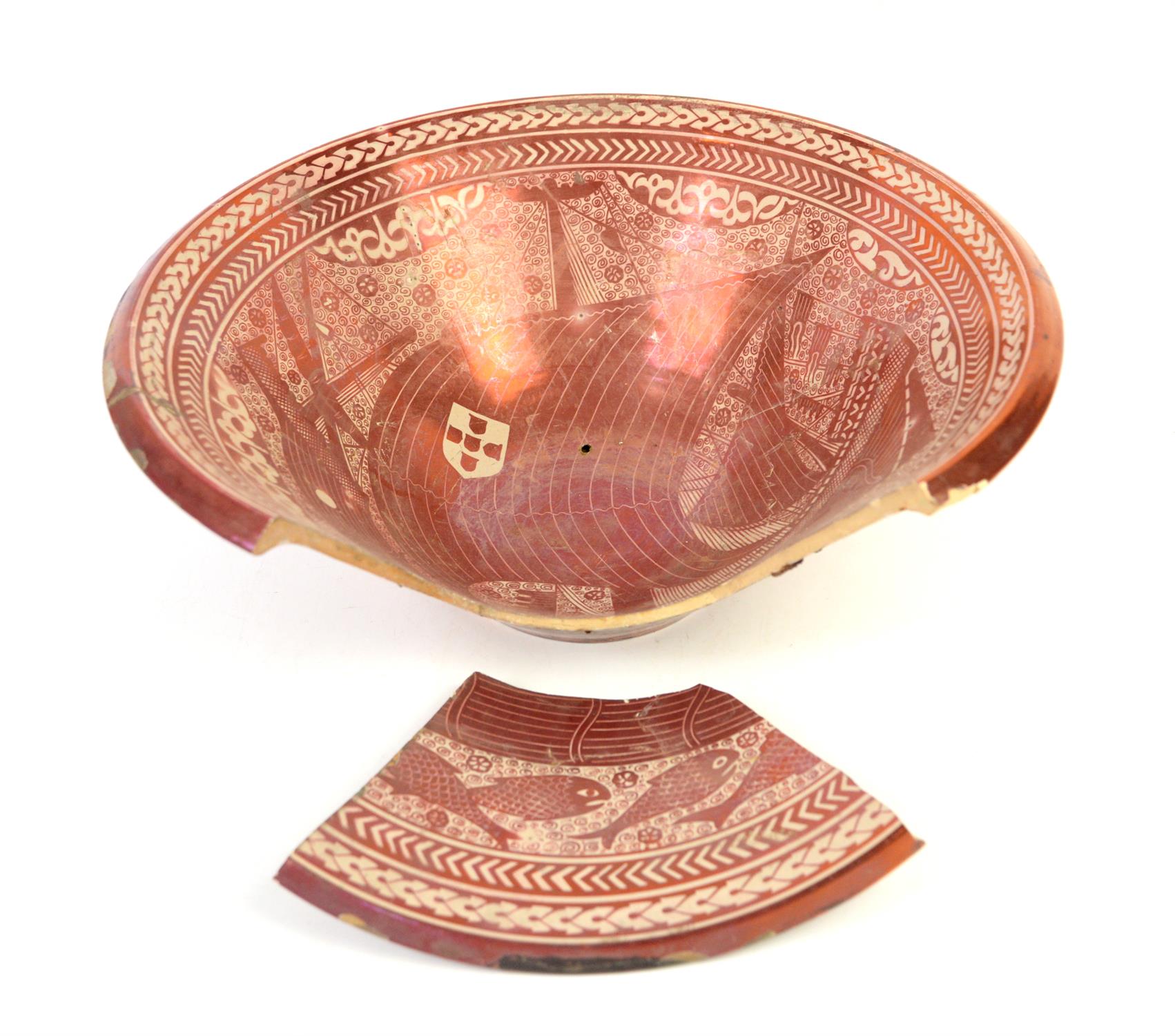 Large Cantagalli red copper lustre galleon and fish bowl, late 19th century, in the style of - Image 3 of 4