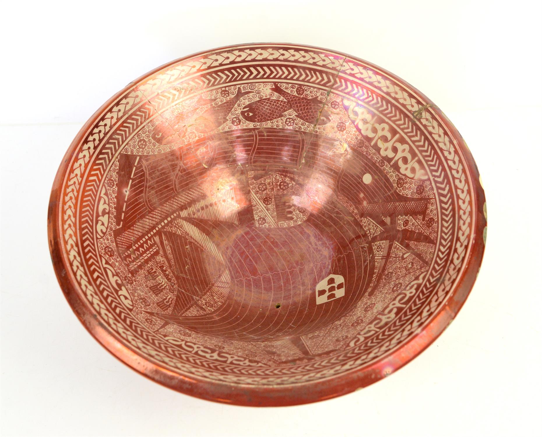 Large Cantagalli red copper lustre galleon and fish bowl, late 19th century, in the style of - Image 2 of 4