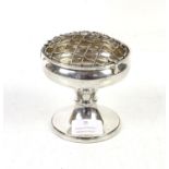 Filled silver rose bowl on pedestal foot, by W I Broadway & Co, Birmingham 1985, 12cm high