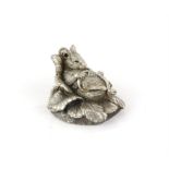 Boxed Country Artist's silver model of a mouse snoozing in a leaf whilst holding its tail