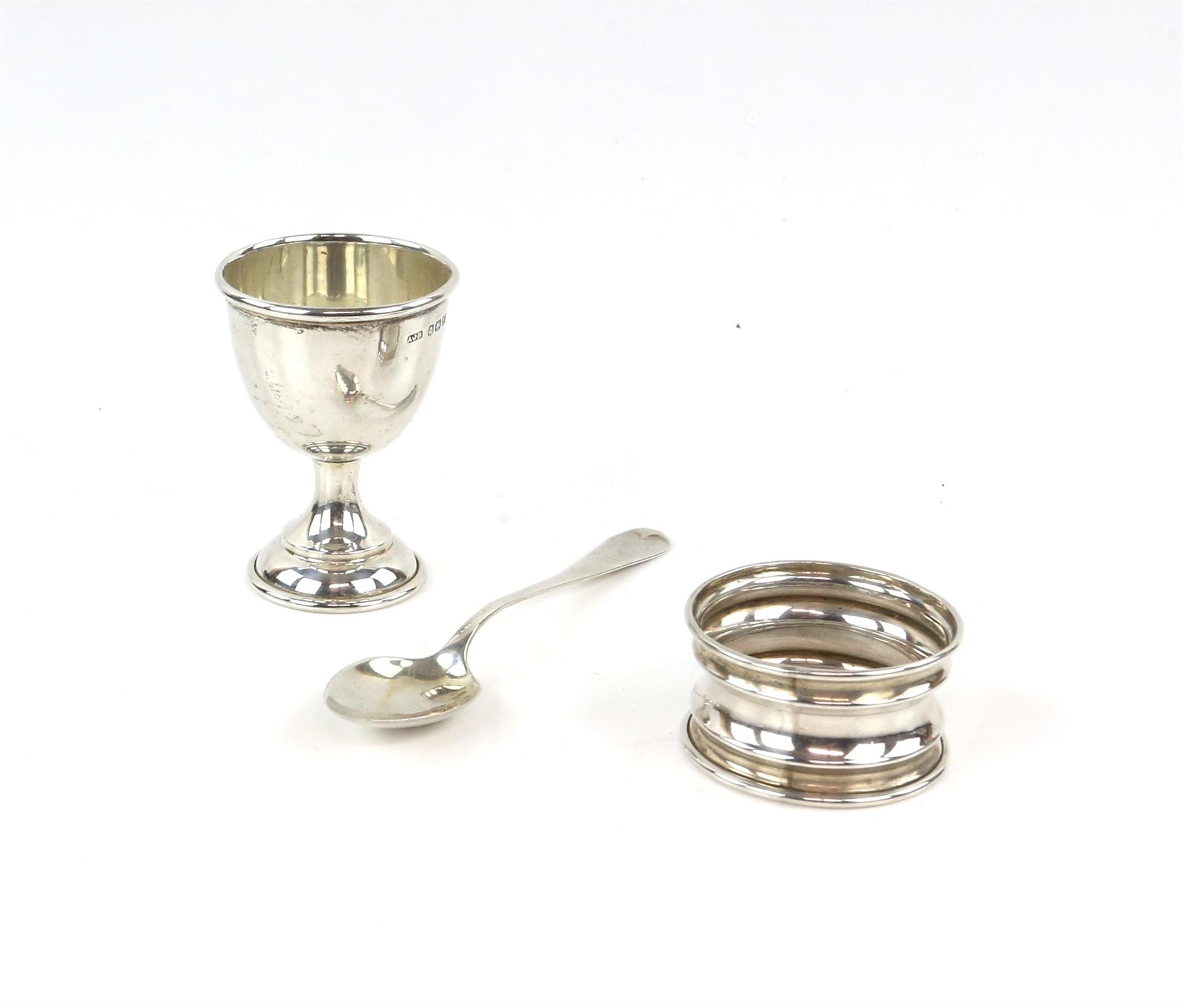 Three piece silver christening set to include egg cup, spoon and napkin ring in case, - Image 4 of 7