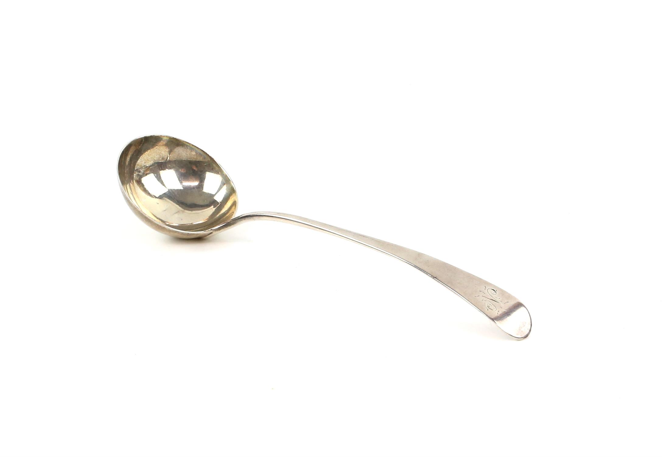 George III silver sauce ladle by Thomas Wallis, London 1787 - Image 2 of 3