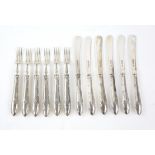 Set of six tea knives and forks with filled handles, Sheffield 1922, sifter spoon and various tea