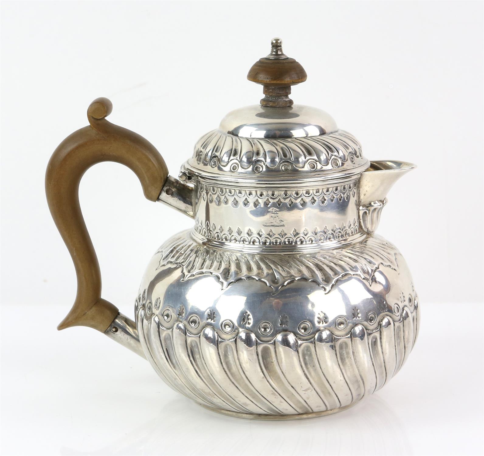 George III silver teapot with embossed and gadrooned decoration, gross weight 12oz, 373g, - Image 2 of 4