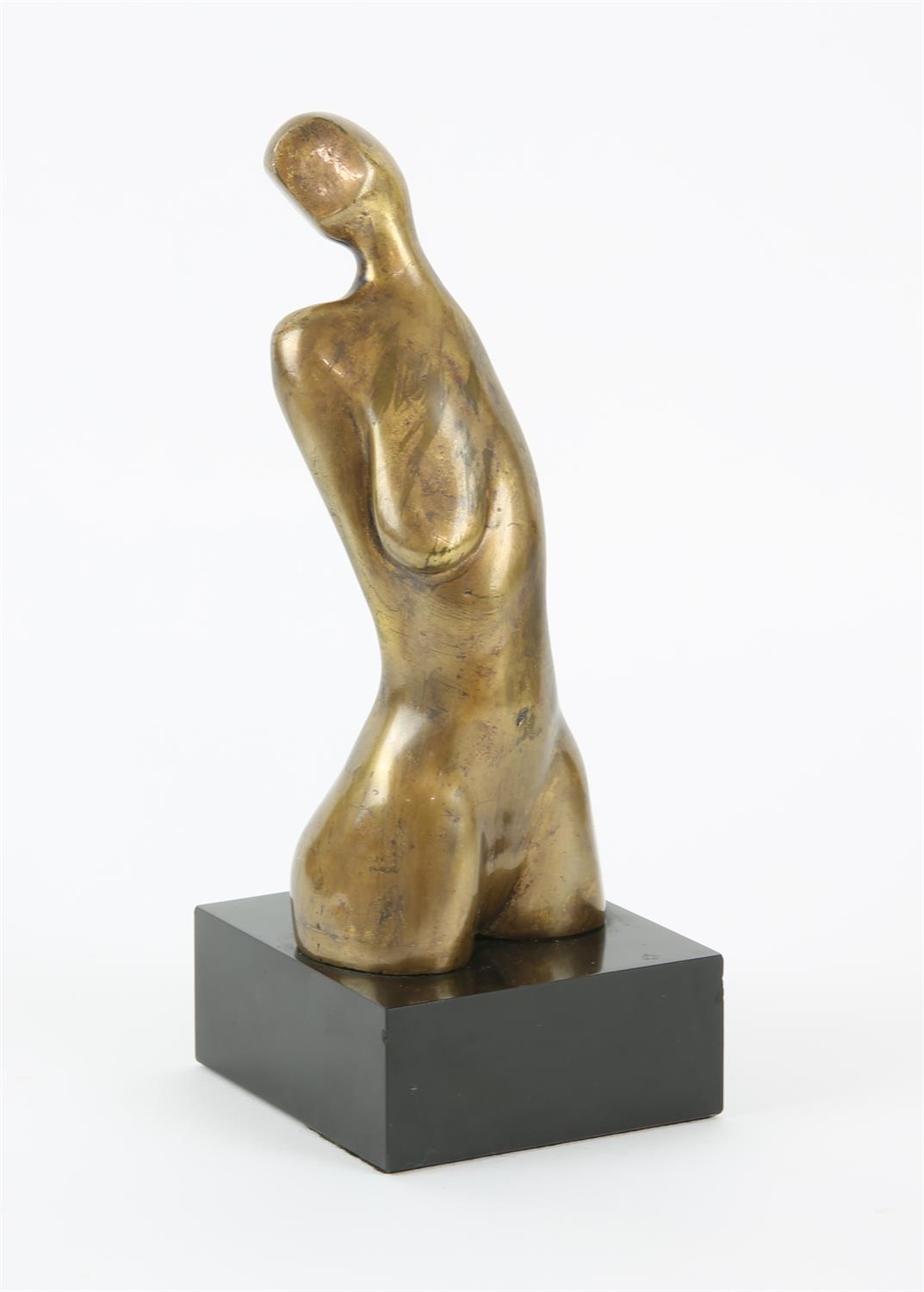 Contemporary bronze sculpture, female nude. Engraved indistinctly with artist's signature to lower