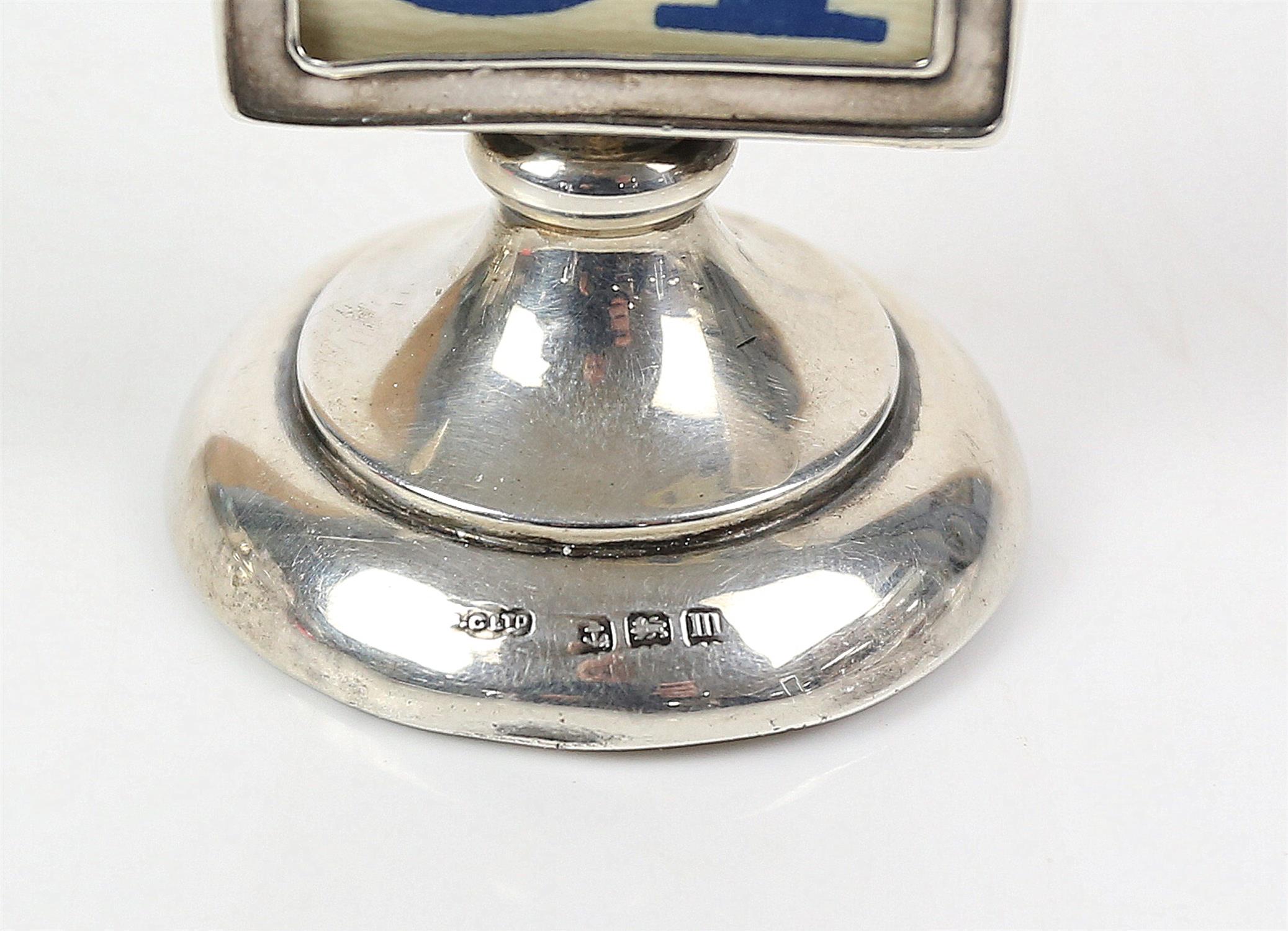 Large silver capston form inkwell with pique inlaid tortoiseshell lid hinge AF London 1918 and a - Image 3 of 3
