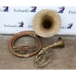 Large brass and copper Sousaphone, h125cm, together with a brass trumpet, h78cm (2)