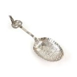 Lion finial silver caddy spoon import, London 1891