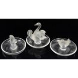 Deux Cygnes clear and frosted glass ring/pin tray, 10cm diameter, together with Wren and squirrel