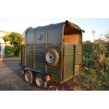 Rice of Leicestershire 'Beaufort Popular' Horse Box Inner dimensions: 128 inches in length & 66