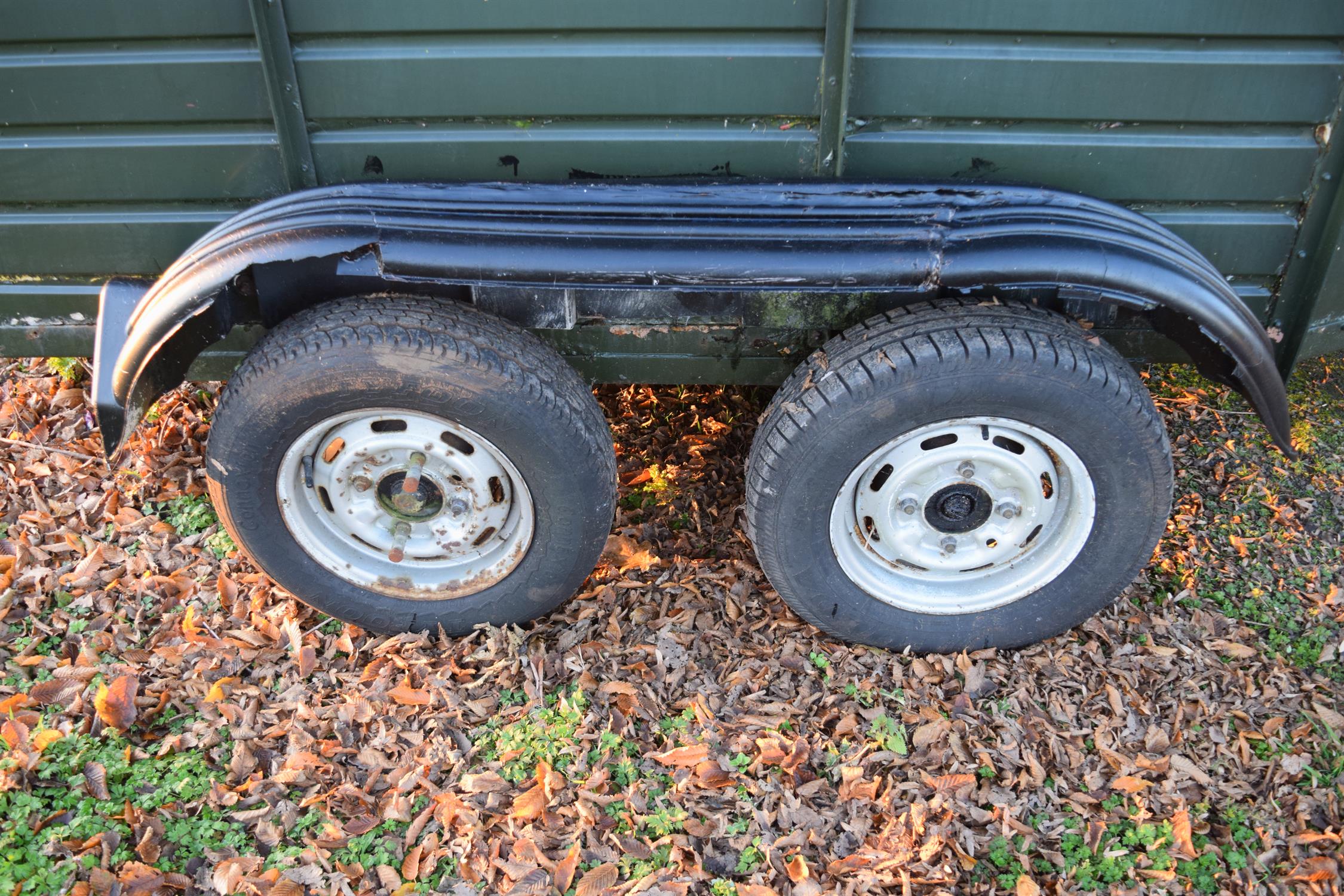 Rice of Leicestershire 'Beaufort Popular' Horse Box Inner dimensions: 128 inches in length & 66 - Image 8 of 11