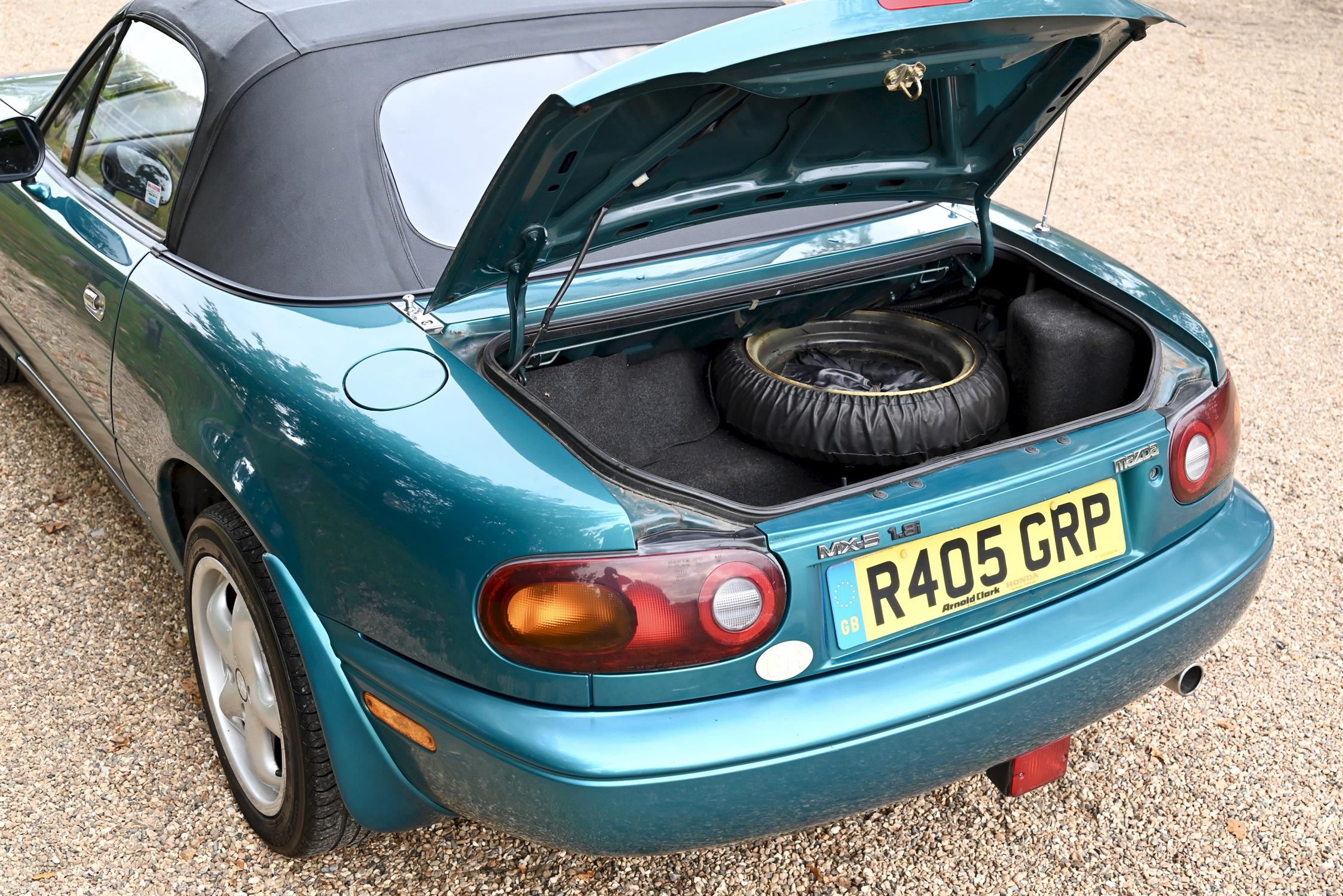 1998 Mazda MX-5 ‘Berkeley’ Edition Mk1 Roadster - Image 17 of 18