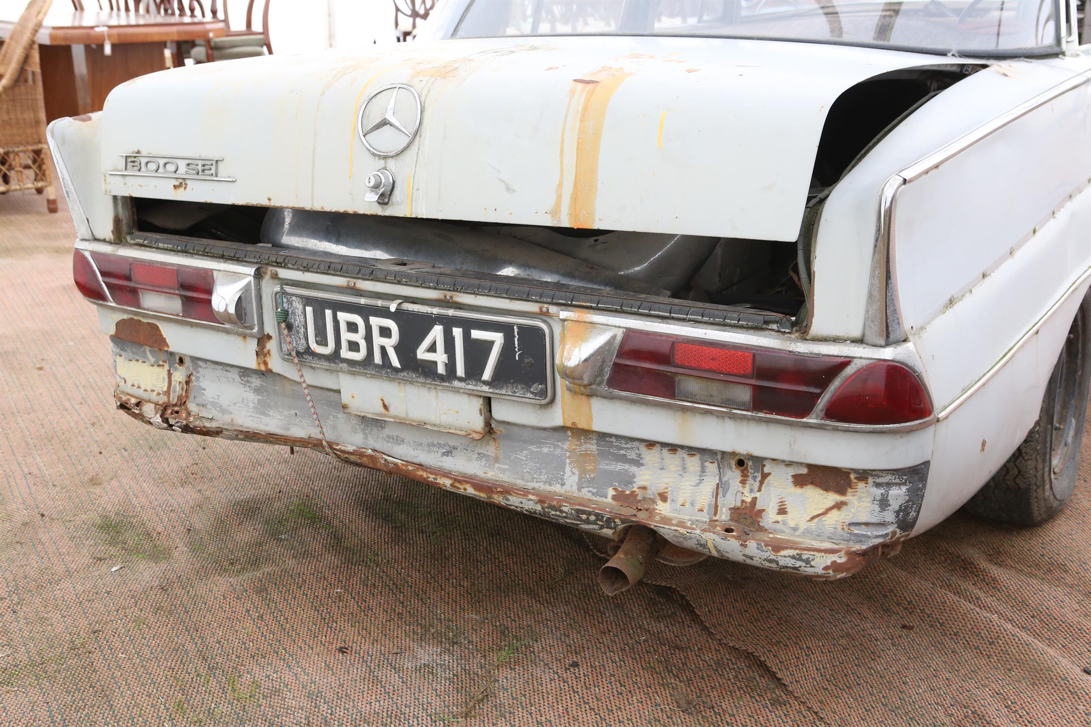 1963 Mercedes-Benz 300 SE Sedan Fintail ‘Barn Find’ - Image 22 of 23